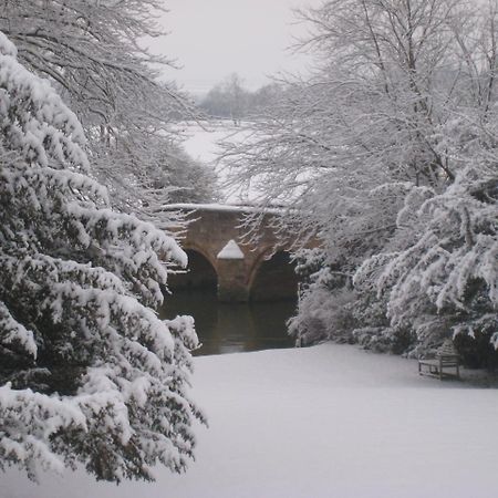Castle Farm Guest House Peterborough Extérieur photo